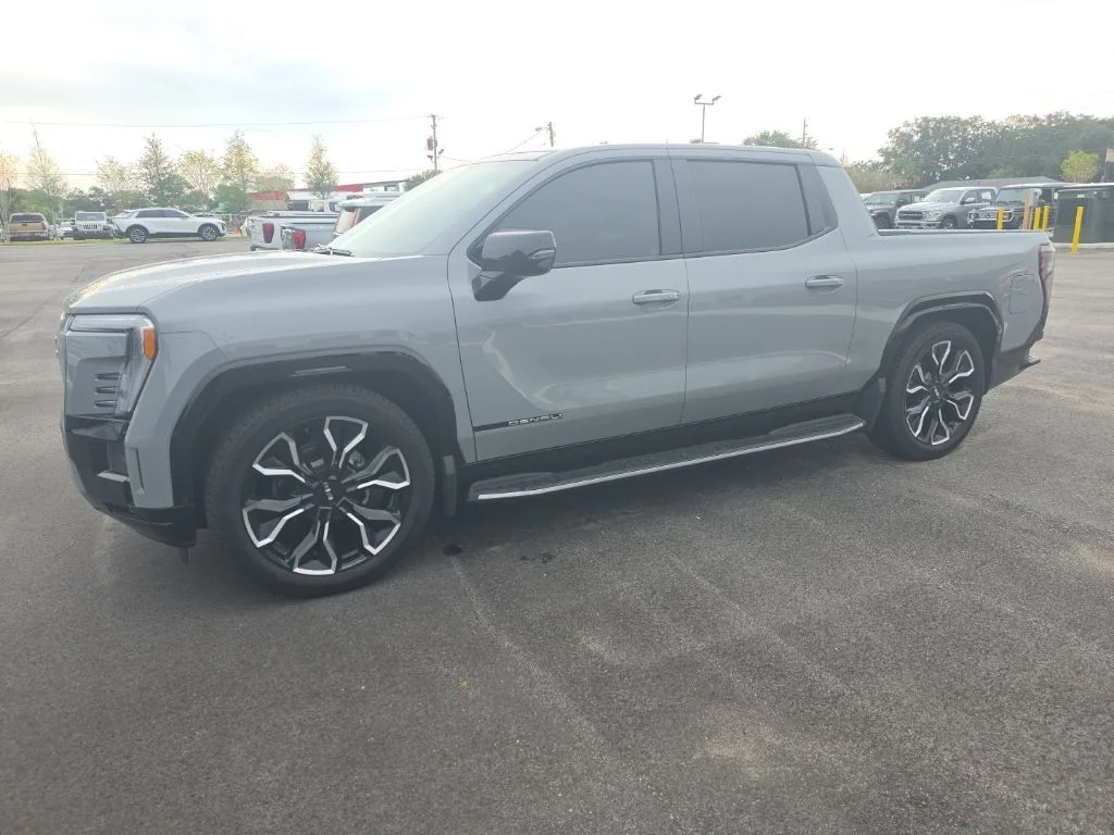 Used 2025 Gray GMC Denali image 1