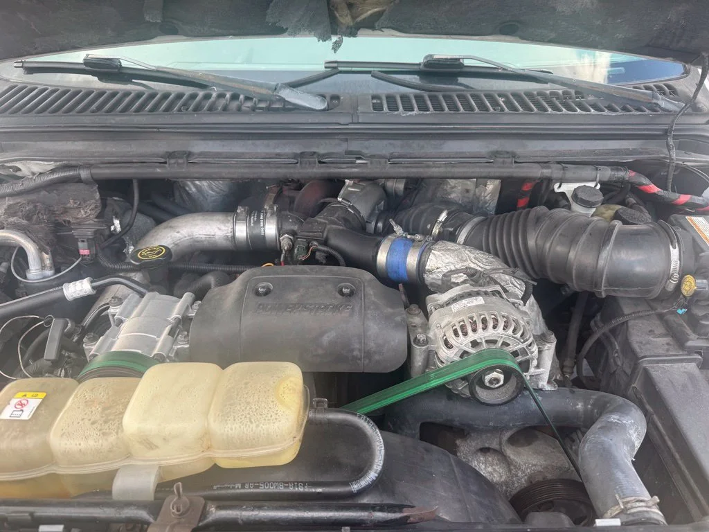 Used 2003 White Ford Super Duty Line image 13