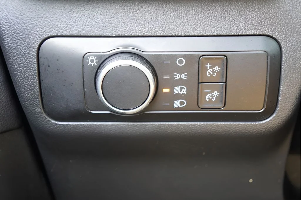 Used 2025 Black Metallic Ford ST-Line image 19