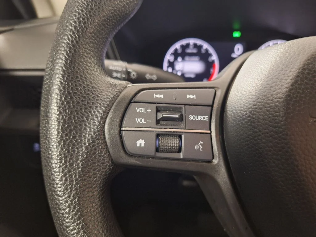 Certified Used 2025  Honda LX image 19