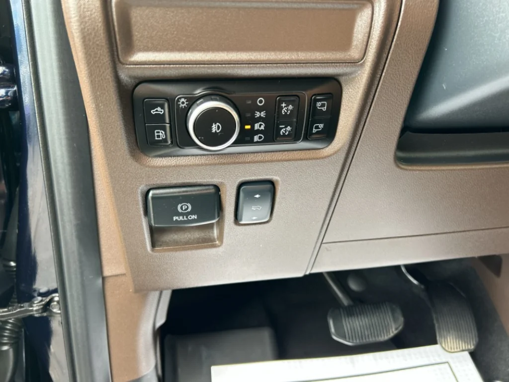 Certified Used 2025 Antimatter Blue Metallic Ford King Ranch image 14
