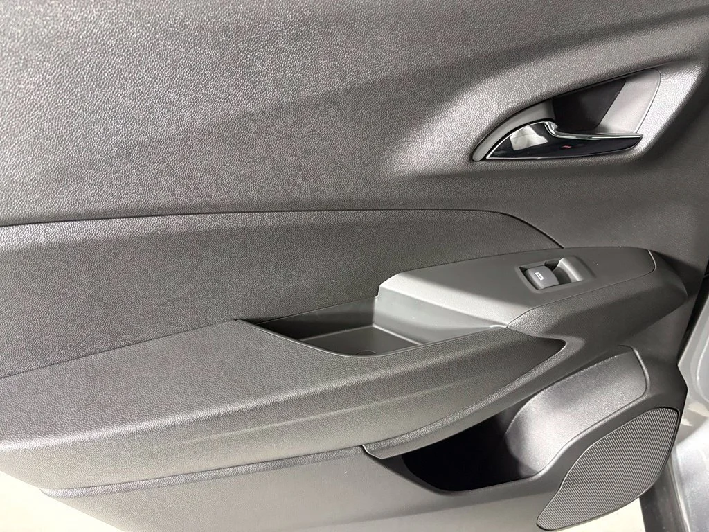 2026 Chevrolet Trax LS - Photo 38