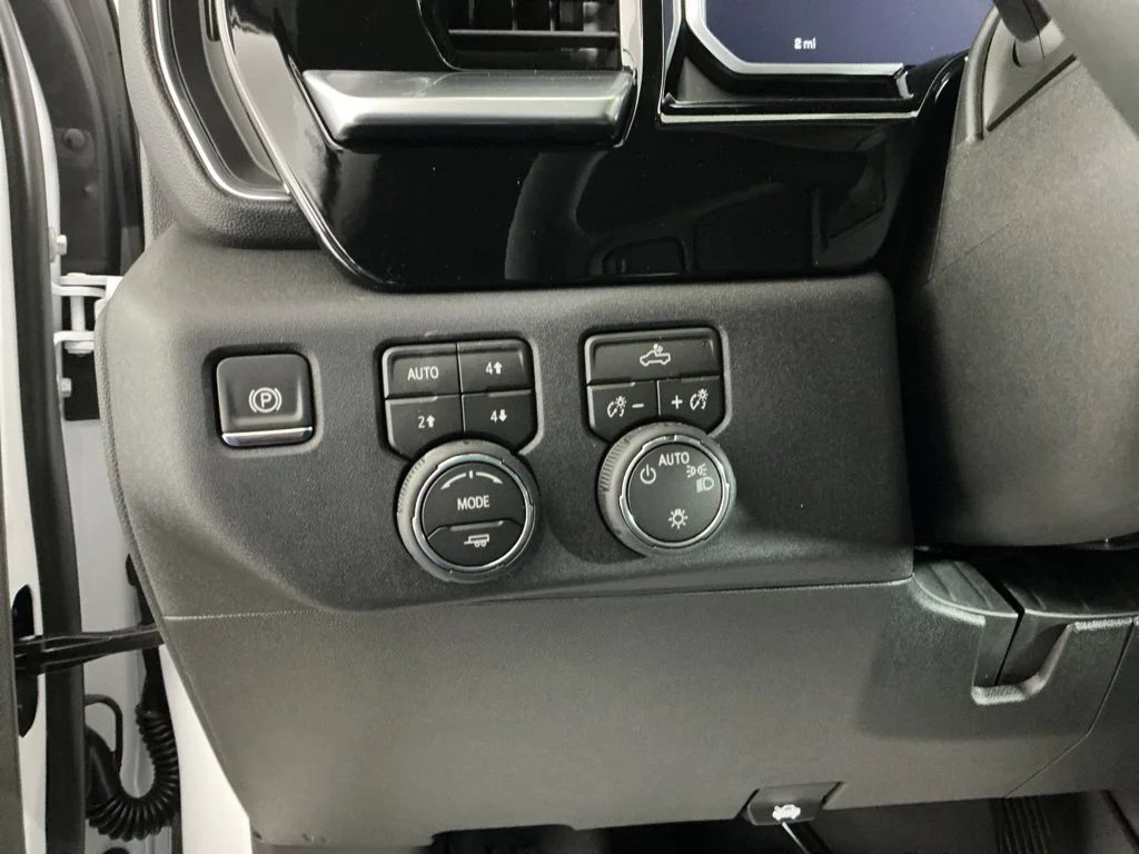 New 2026 Summit White Chevrolet LT image 11