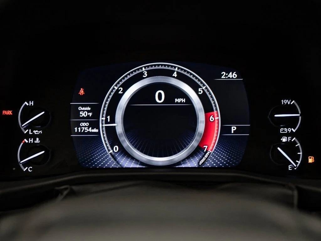 Used 2024 White Pearl Lexus 600 Premium image 33