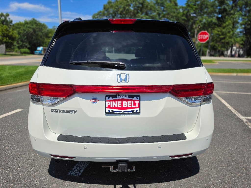 Used 2016 White Diamond Pearl Honda Touring Elite image 22