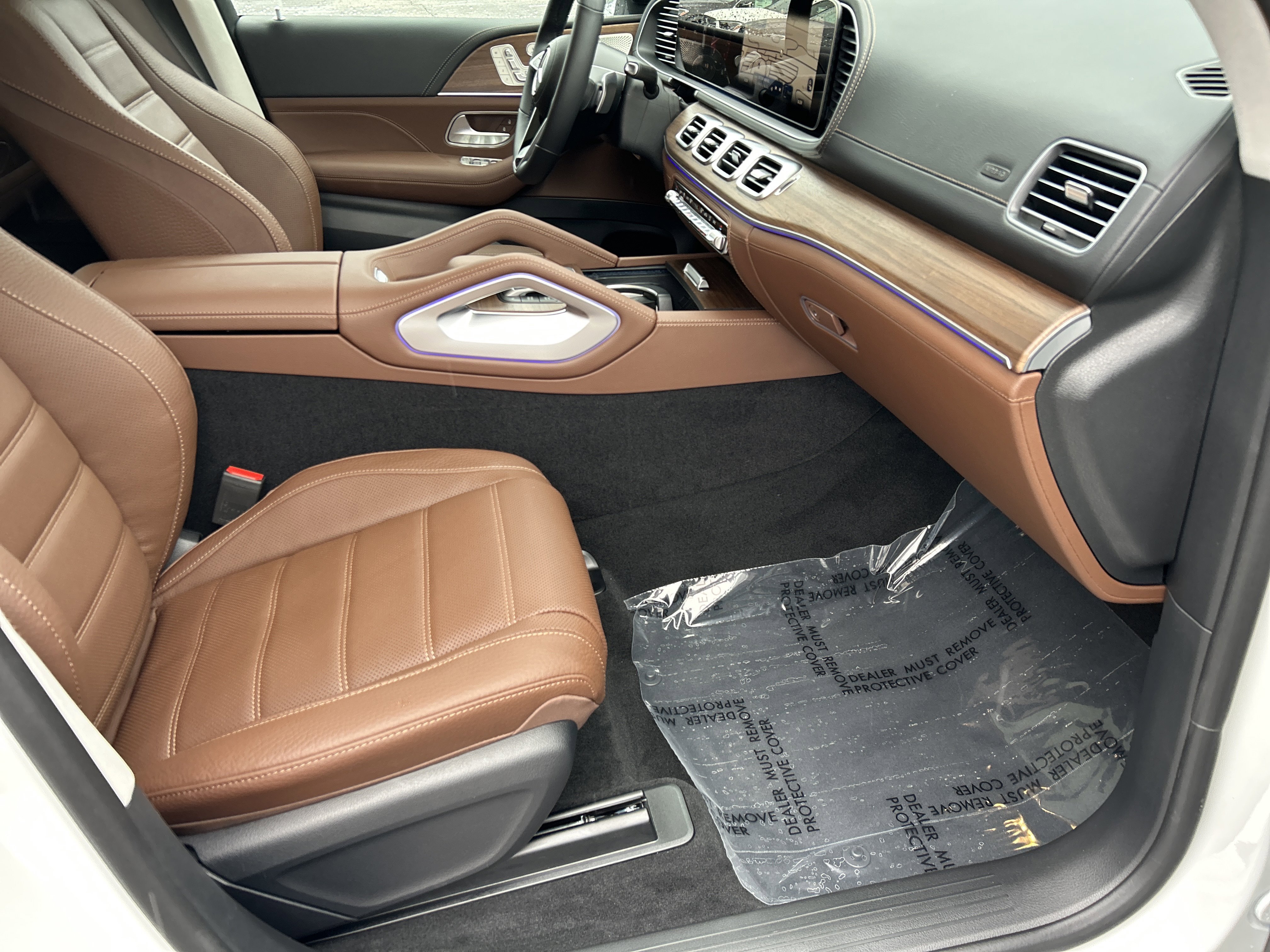 New 2026 MANUFAKTUR Moonlight White Metallic Mercedes-Benz GLE 450 4MATIC® SUV image 43