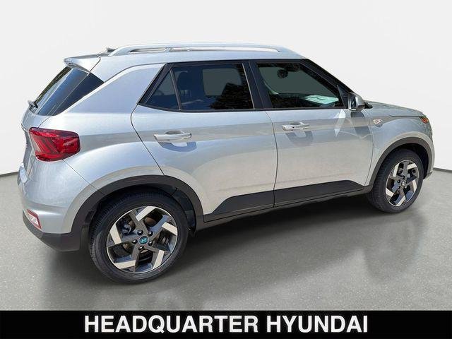 New 2026 Silver Hyundai SEL image 2