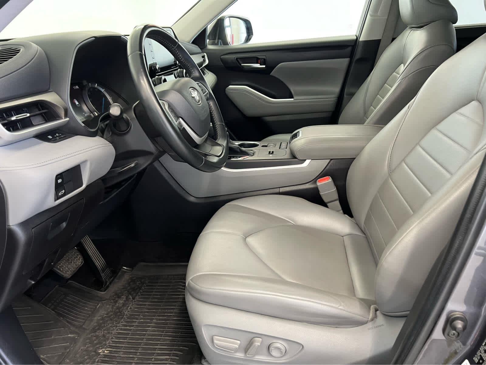 Used 2022 Magnetic Gray Metallic Toyota Hybrid XLE image 12