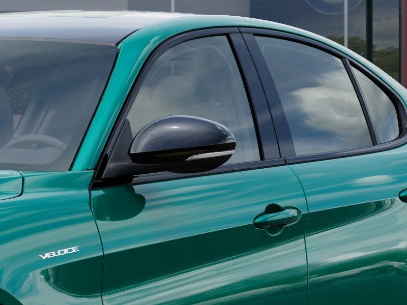 New 2025 Verde (Green) Fangio MetallicExterior Paint Alfa Romeo Base image 13