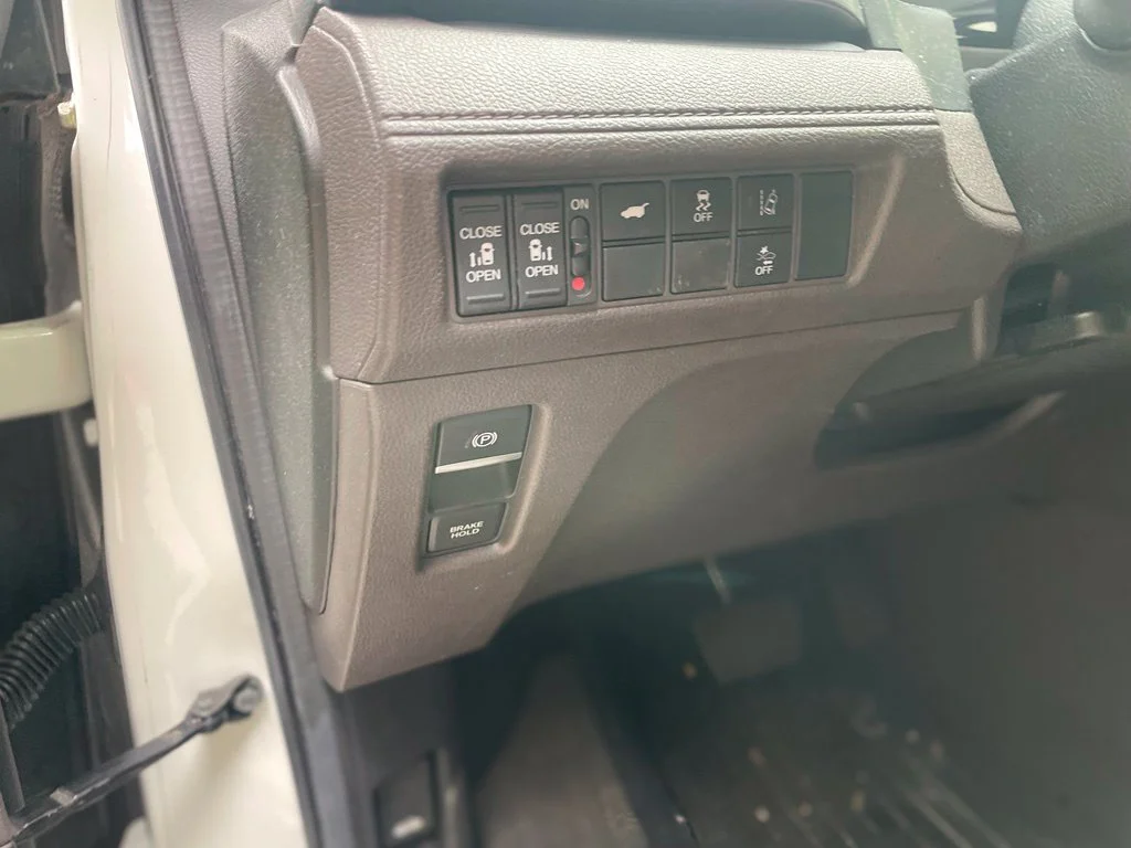 Used 2019  Honda EX-L image 10