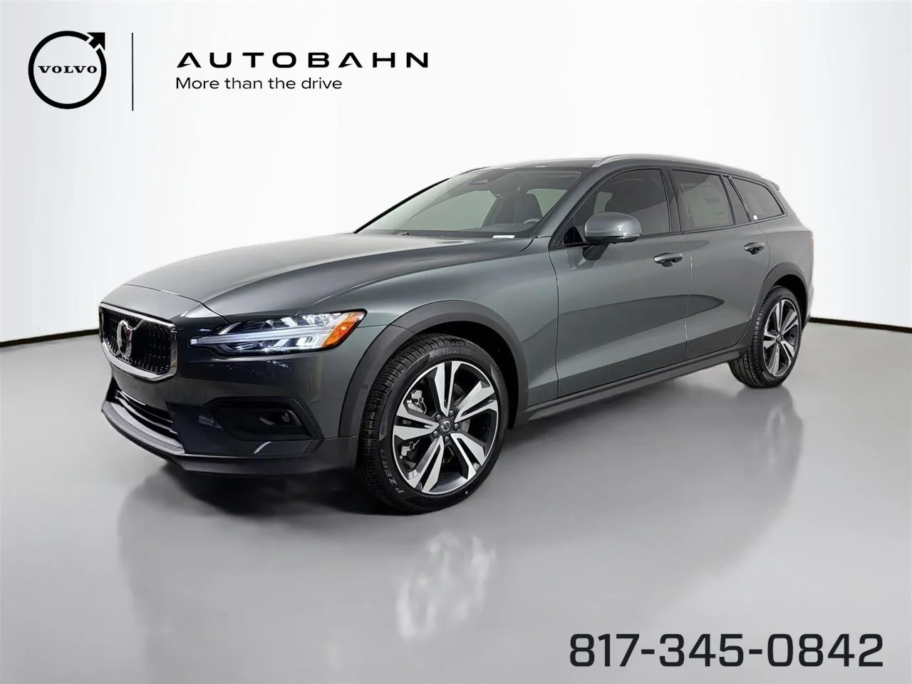 2026 Volvo V60 Cross Country B5 Plus AWD's photo