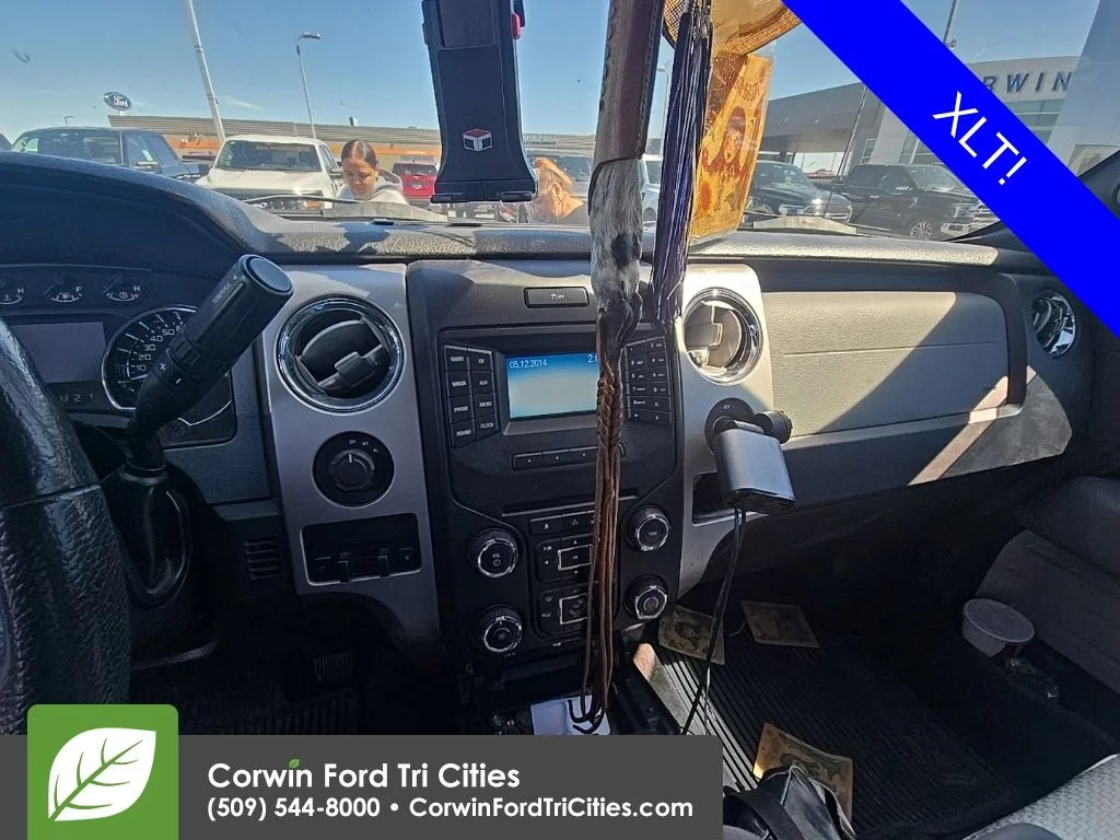 Used 2014 Blue Ford XLT image 11