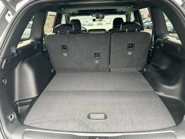 New 2026 Bright White Clearcoat Jeep Altitude image 11