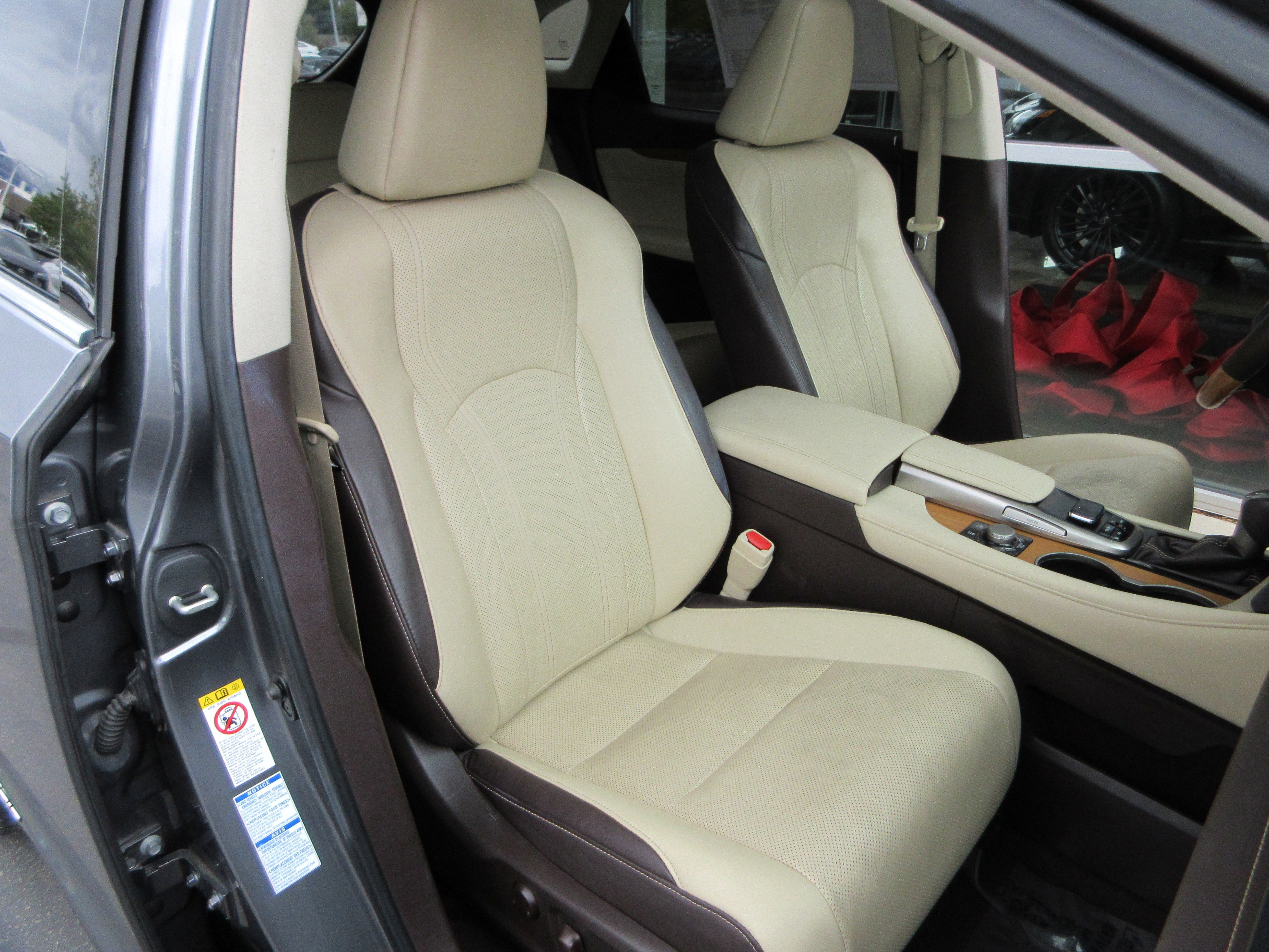 Used 2016 Nebula Gray Pearl Lexus 450h image 24