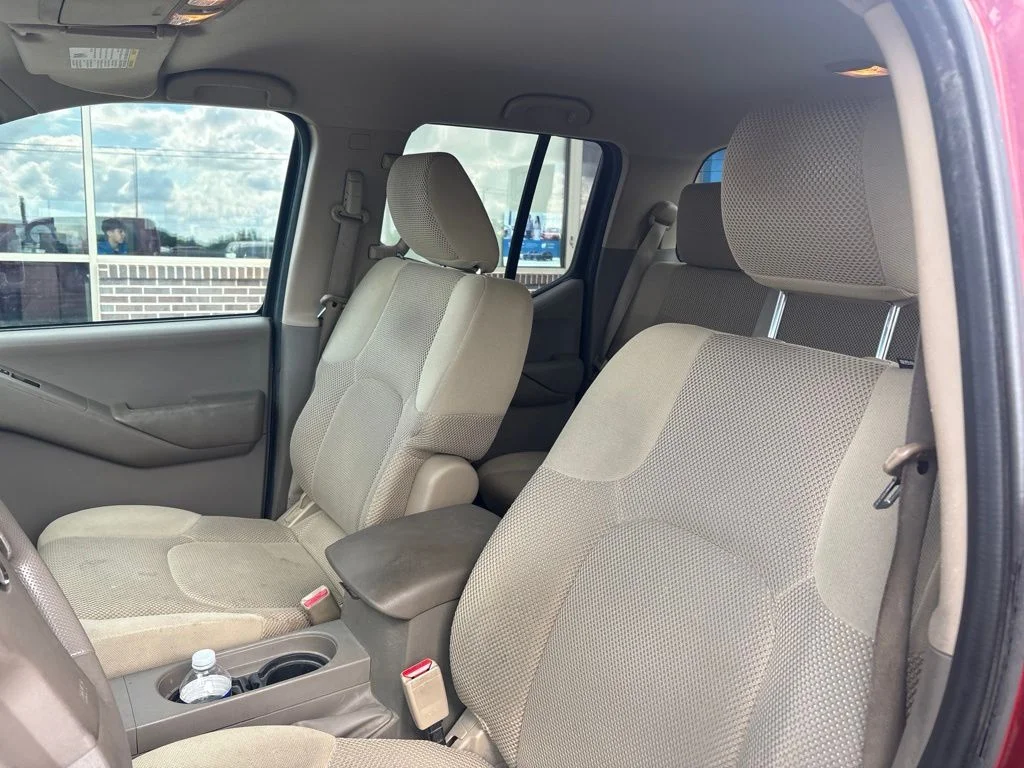 Used 2011 Red Nissan SV image 11