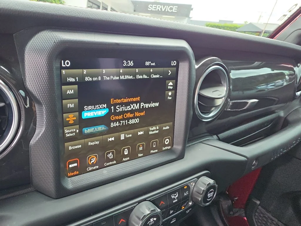 Used 2021 Snazzberry Pearlcoat Jeep Unlimited Rubicon 392 image 27
