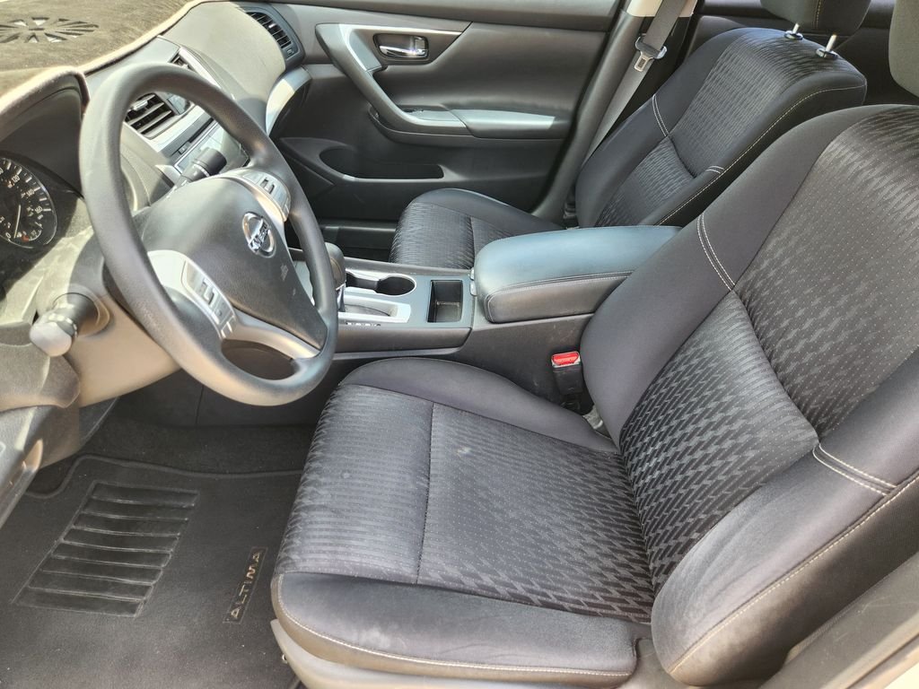 Used 2017 Pearl White Nissan 2.5 S image 14