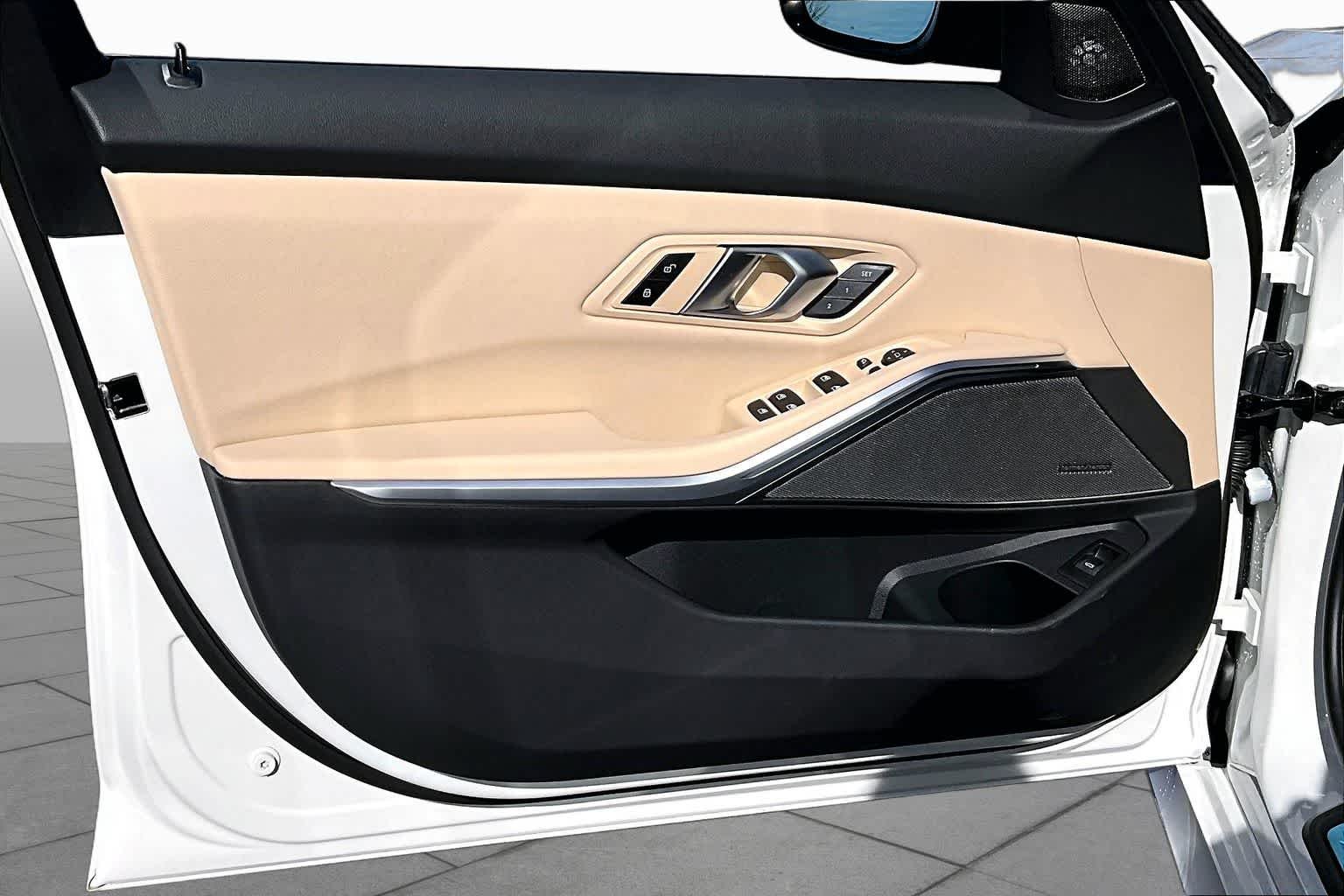 2026 BMW 3 Series 330i - Photo 10