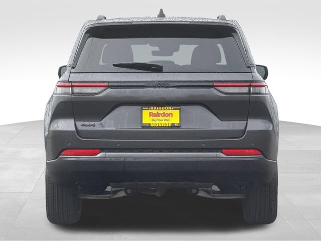 New 2026 Baltic Gray Metallic Clearcoat Jeep Laredo Altitude image 9
