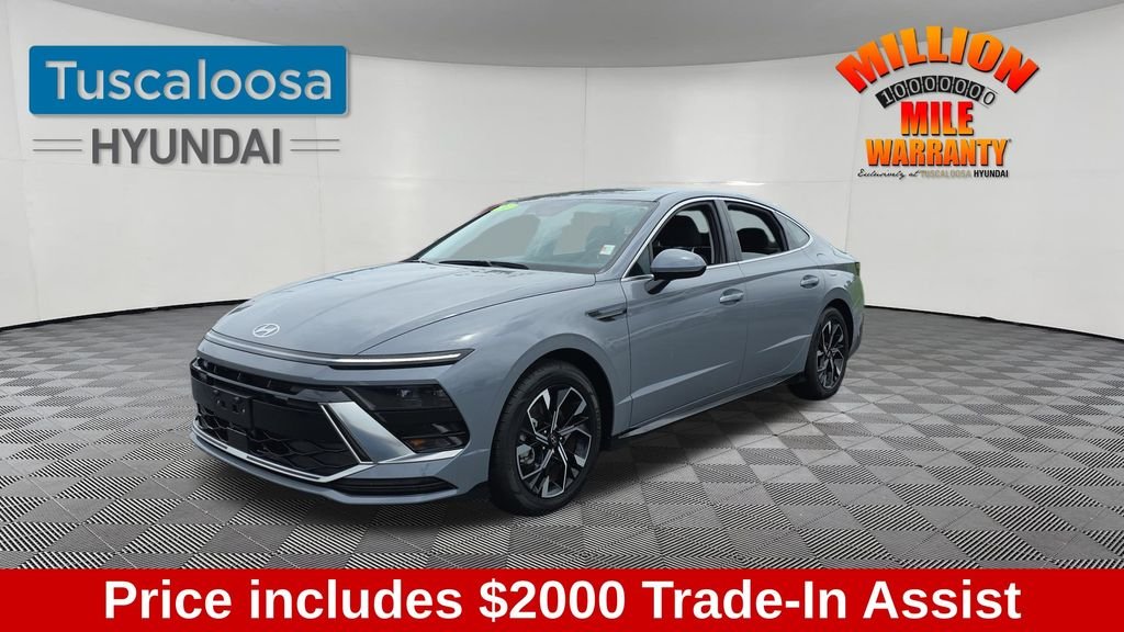 Used 2024 Blue Hyundai SEL image 3