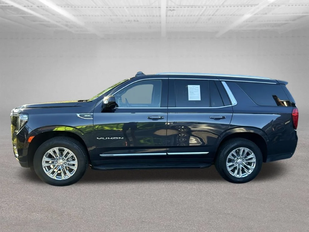 Used 2023 Silver GMC SLT image 2