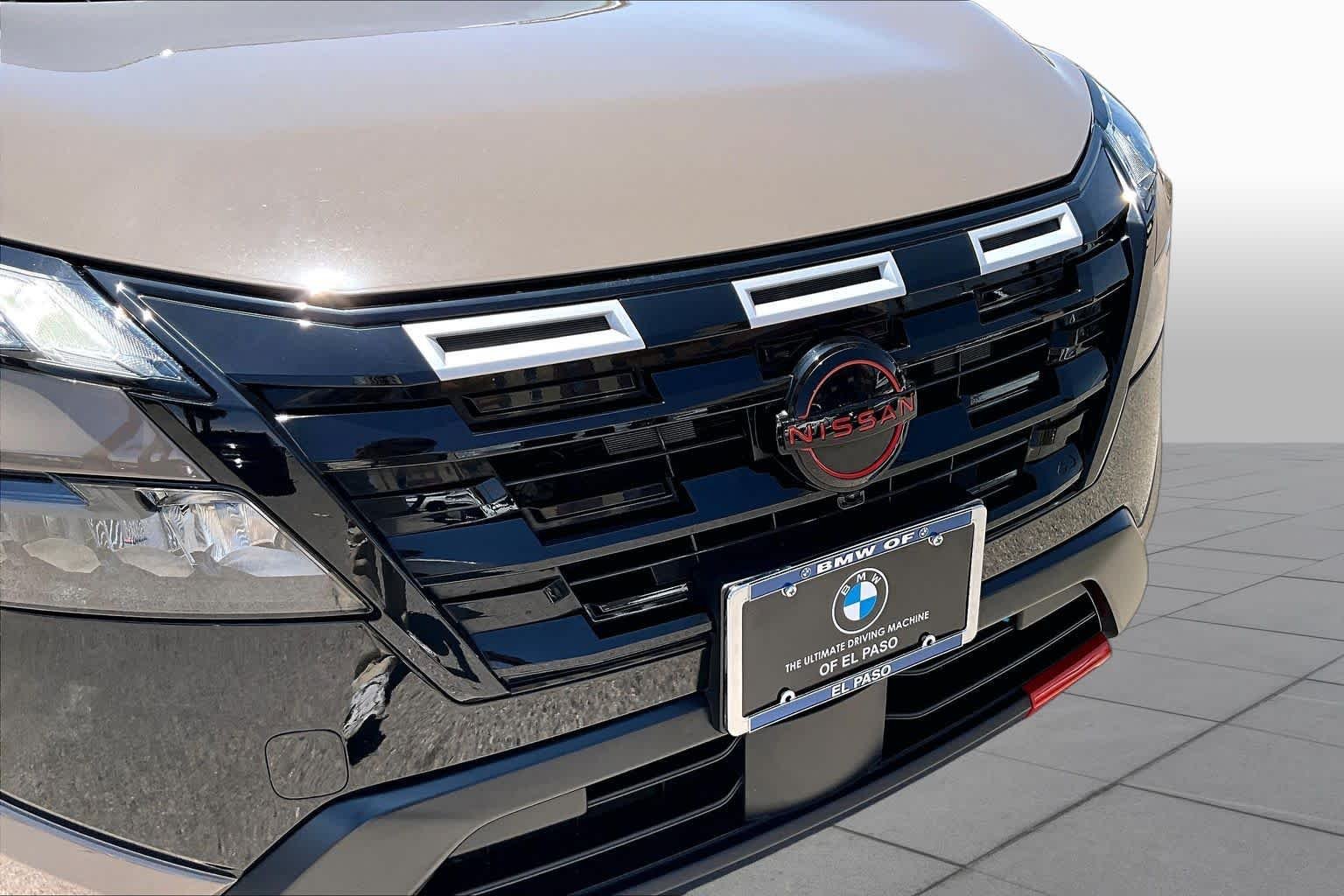 Used 2025 Baja Storm Metallic Nissan Rock Creek image 28