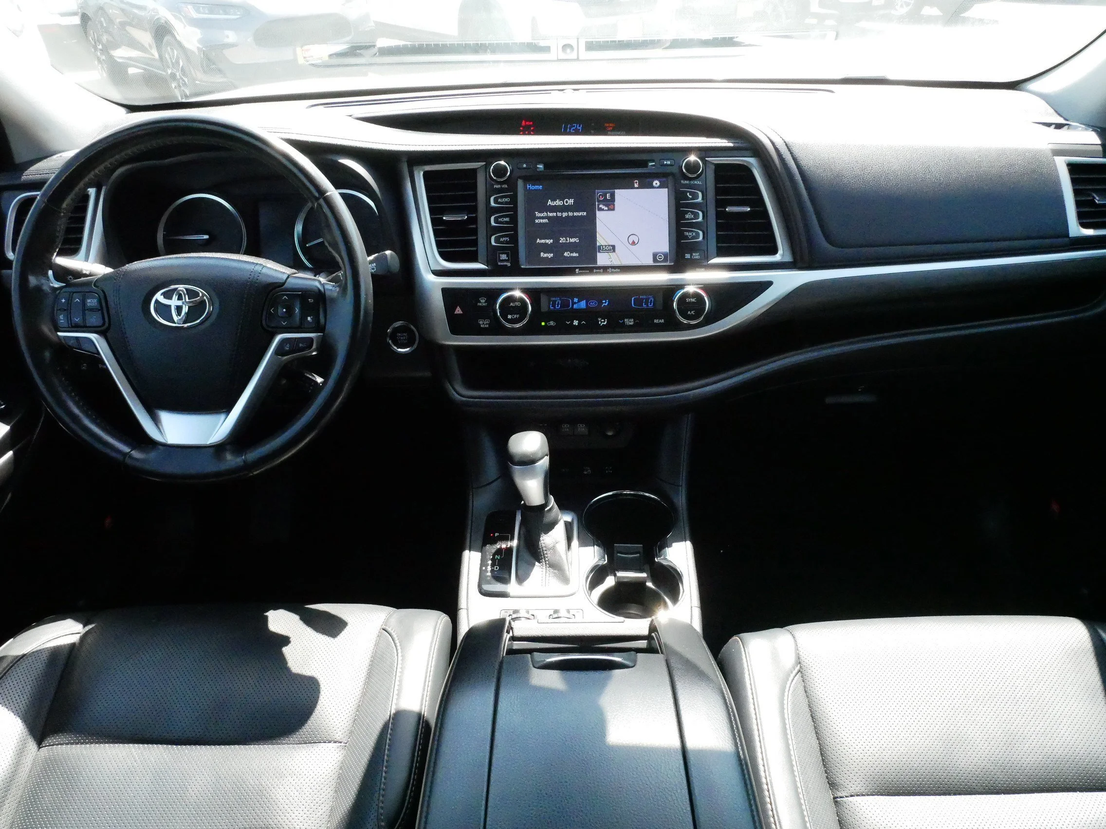 Used 2017 Blizzard Pearl Toyota Limited Platinum image 10