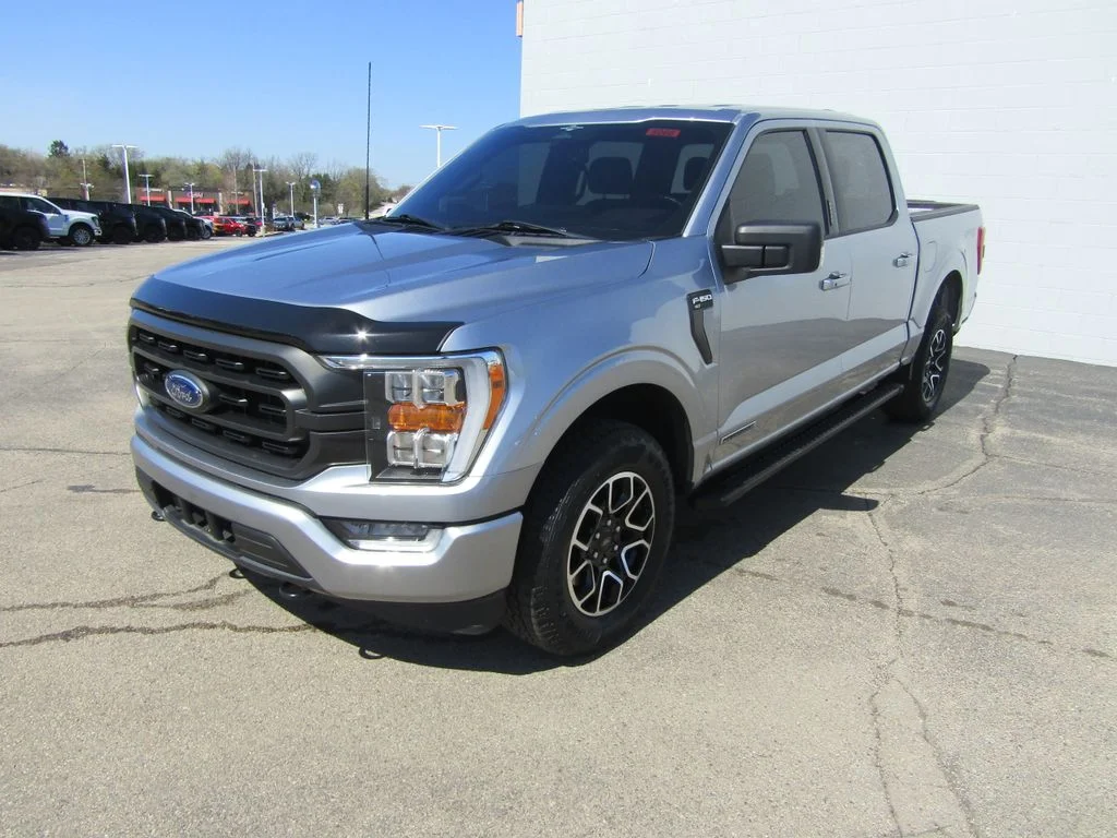 Certified Used 2023 Iconic Silver Metallic Ford XLT image 37