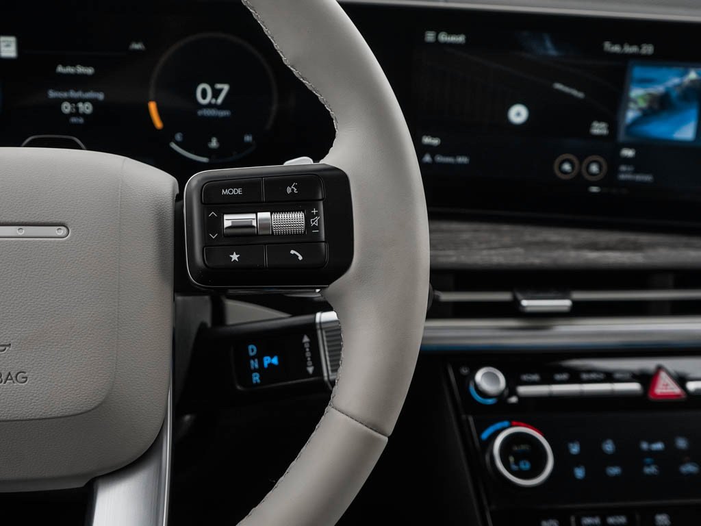 New 2026 Rockwood Green Hyundai Limited 6P AWD image 23