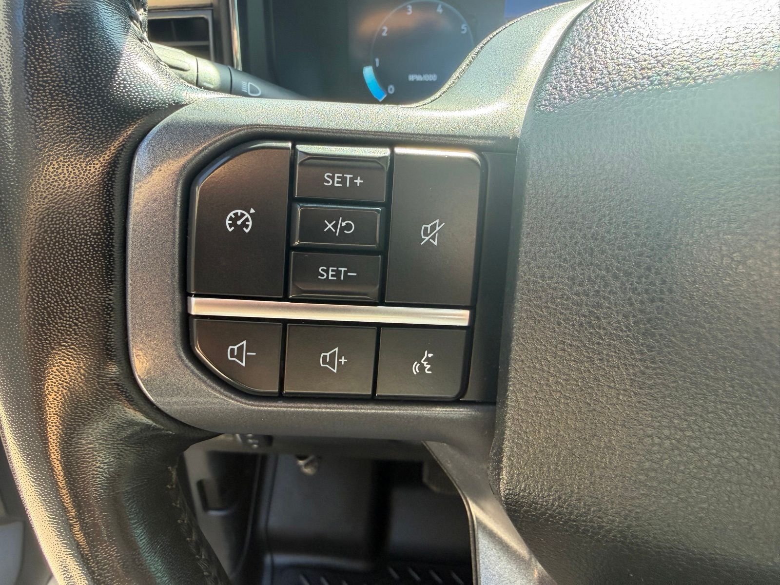 2023 Ford F-350 Super Duty Lariat - Photo 18