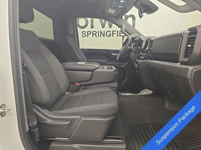 Used 2024 Summit White Chevrolet LT image 10