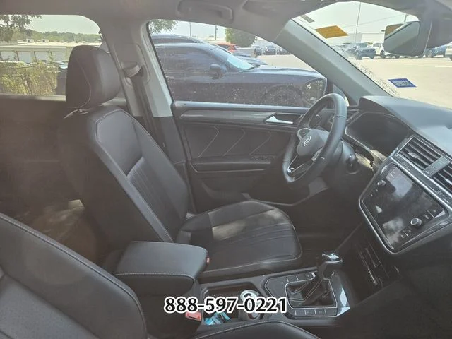 Used 2023 White Volkswagen 2.0T SE image 9