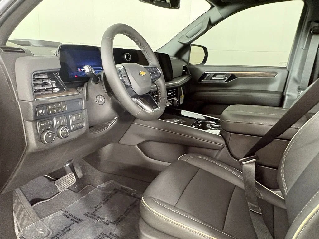 New 2026 Black Chevrolet Premier image 27