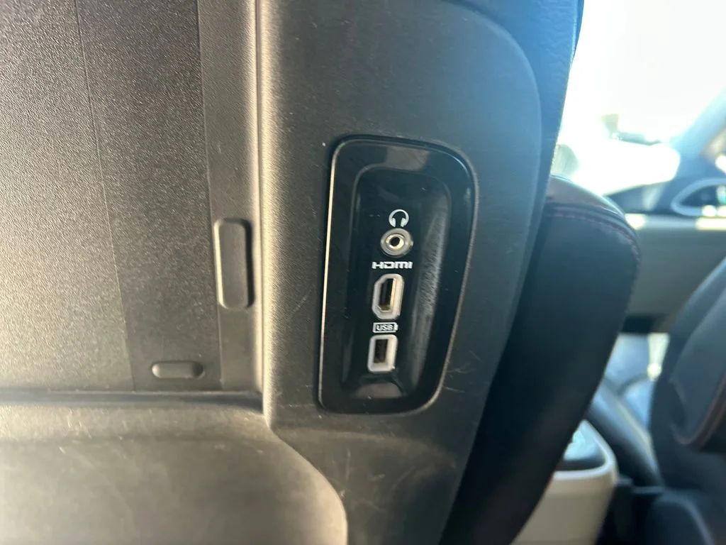 Used 2020 White Chrysler Touring L Plus image 31