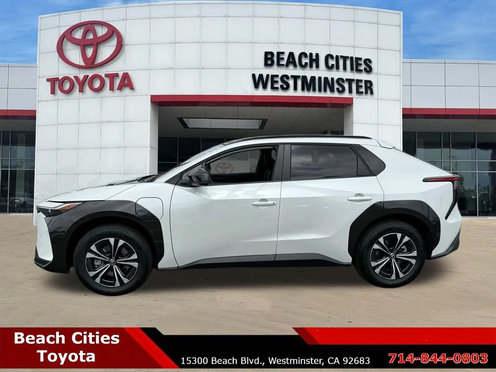 Certified Used 2025 Beige Toyota XLE image 7