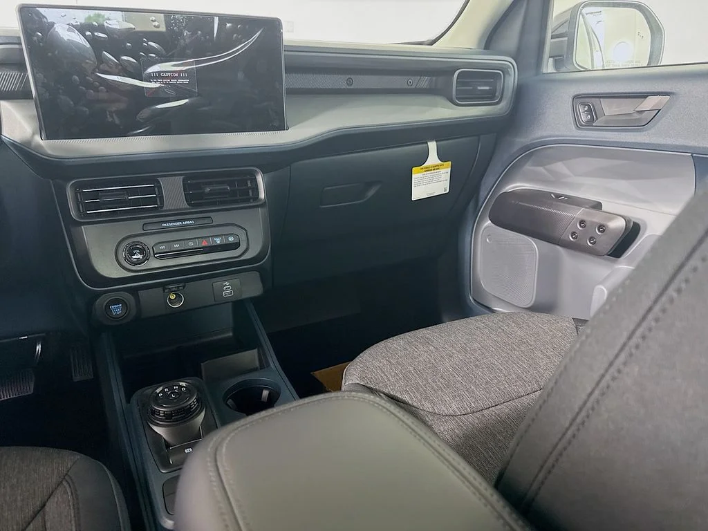 New 2026 Oxford White Ford XLT image 21