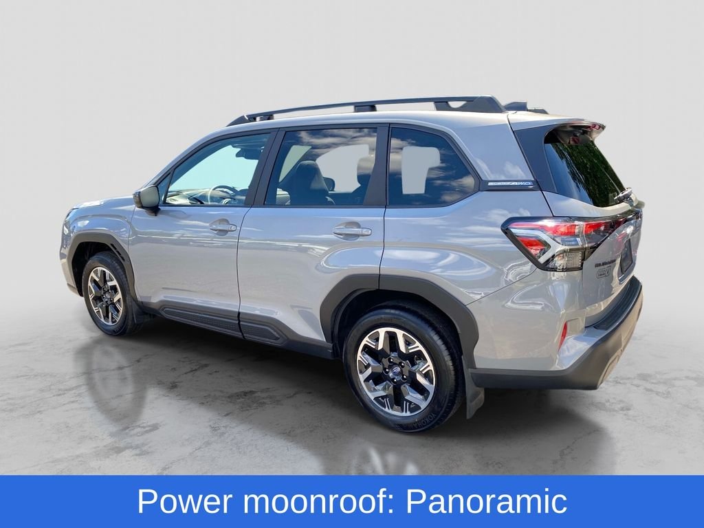 Used 2025 Beige Subaru Premium image 3