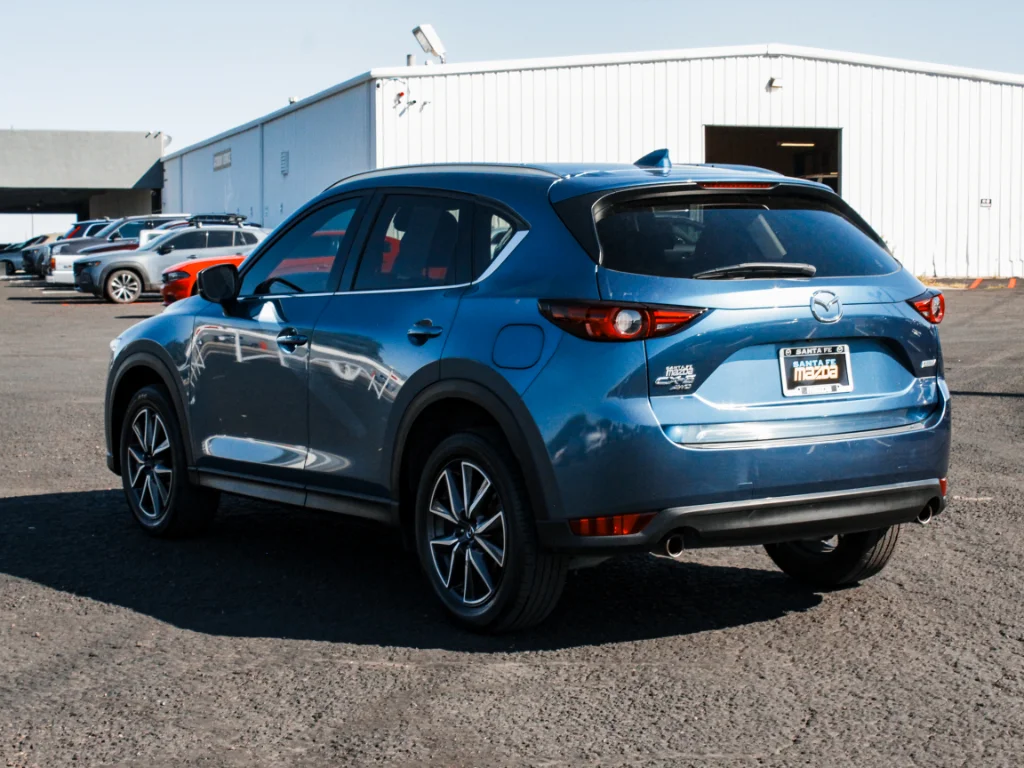Used 2018 Eternal Blue Mica Mazda Grand Touring image 7