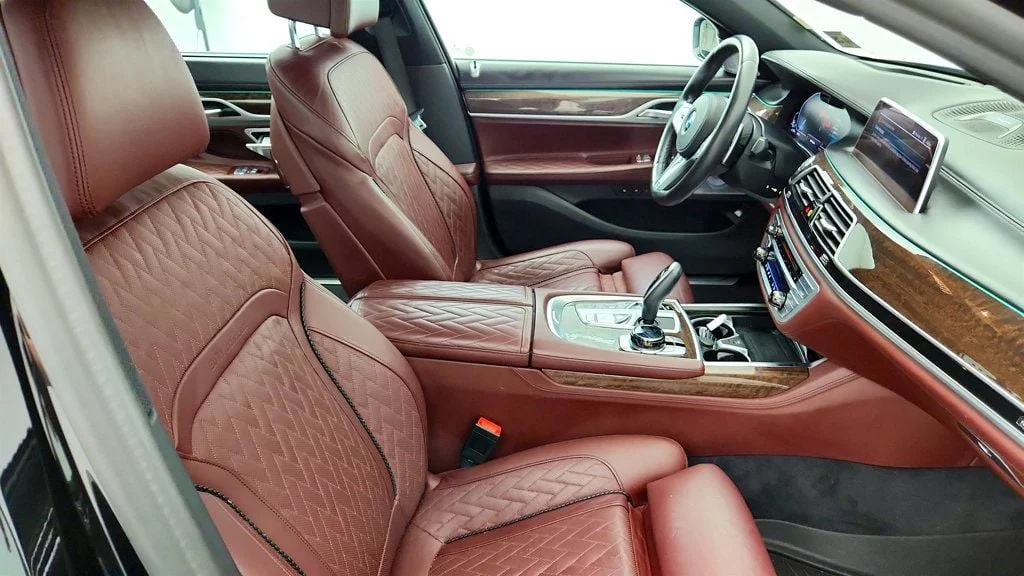 Used 2020 Black Sapphire Metallic BMW 745e xDrive iPerformance Plug-In Hybrid w/ M Sport & B&W Audio image 24