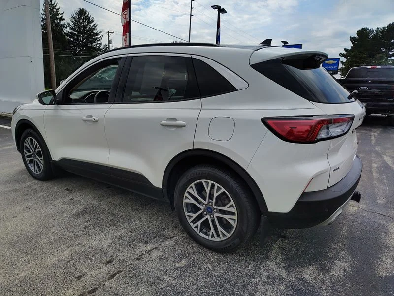 Used 2020 White Ford SEL image 8