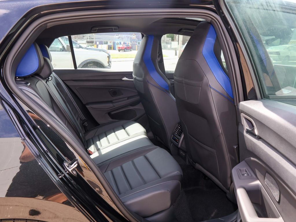 New 2026 Black Volkswagen 2.0T image 32