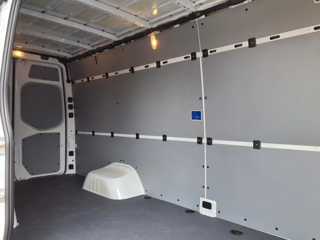 2025 Mercedes-Benz Sprinter Cargo Van Base - Photo 36