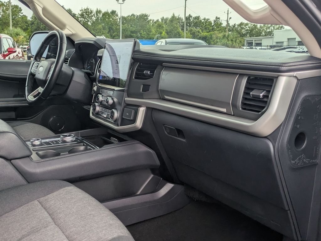 Used 2024 Black Ford XLT image 23