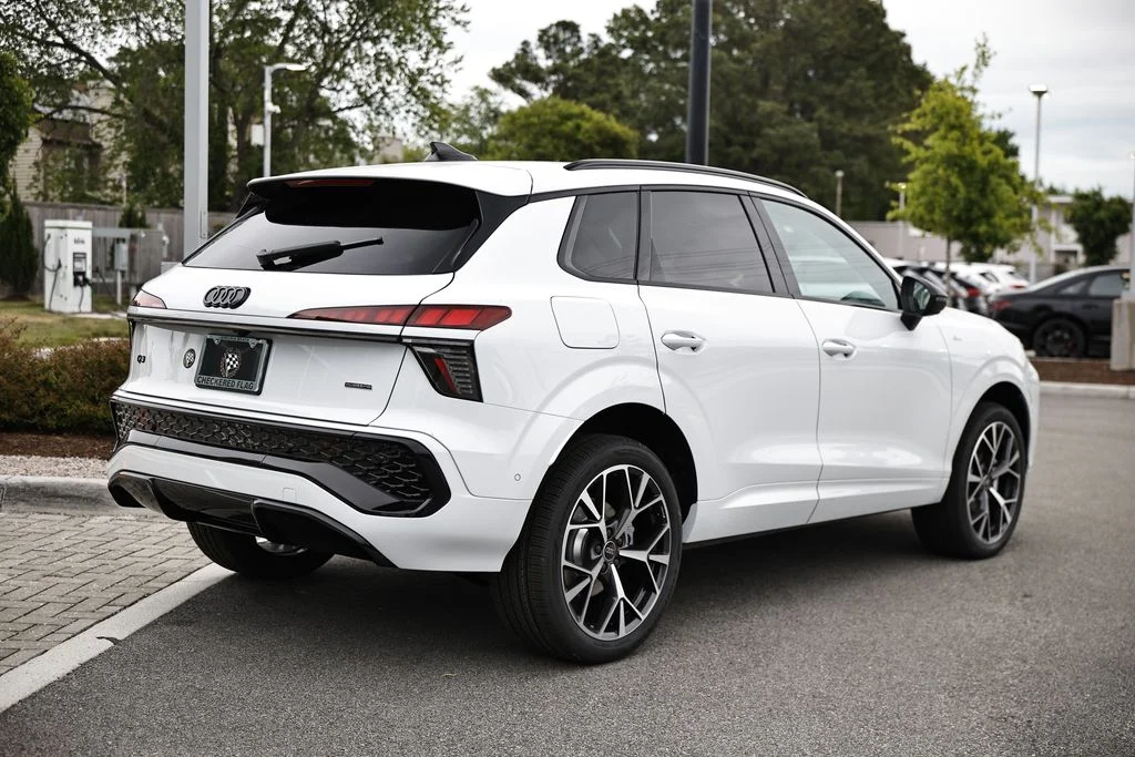 New 2026 Glacier White Metallic Audi S line image 7