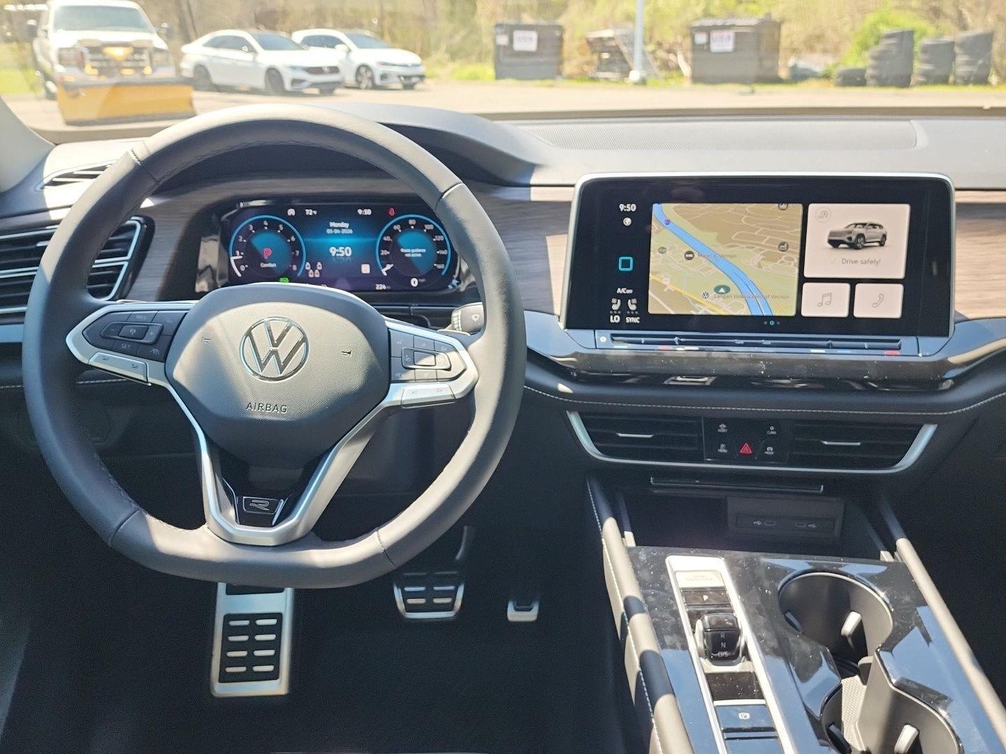 2026 Volkswagen Atlas SEL Premium R-Line - Photo 16