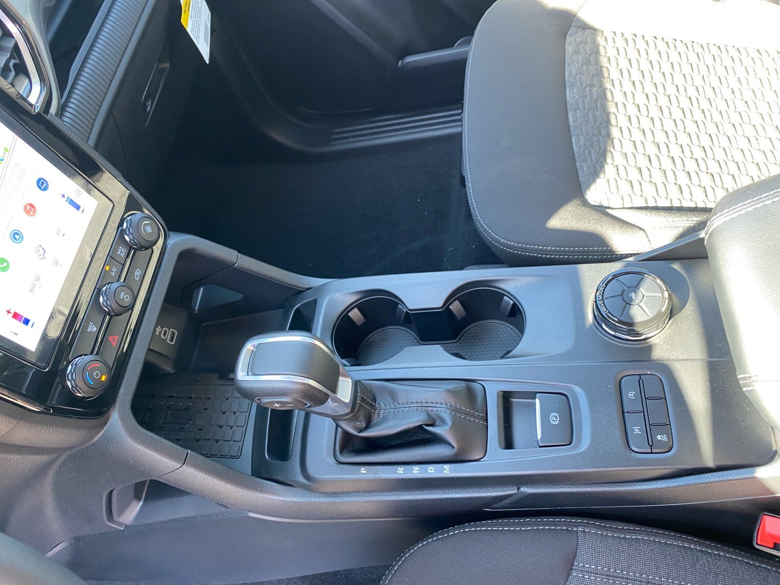 New 2024 Velocity Blue Metallic Ford XLT image 13