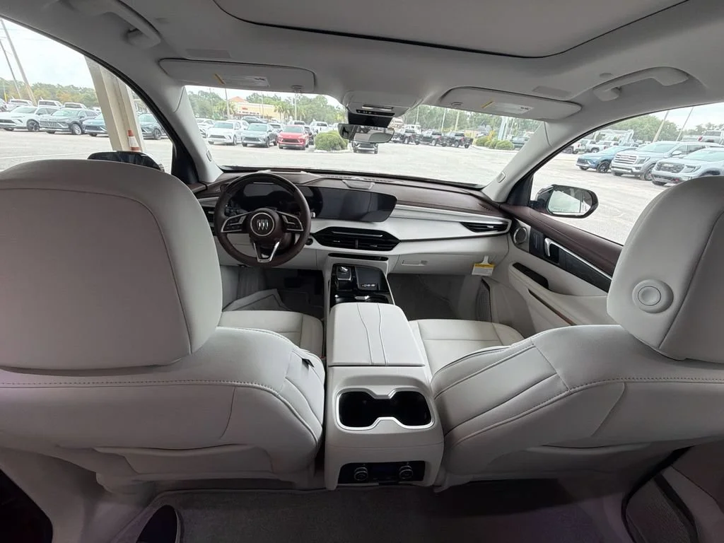 New 2026 Cherry Red Tintcoat Buick Avenir image 10