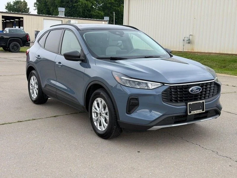 2025 Ford Escape Active FWD's photo