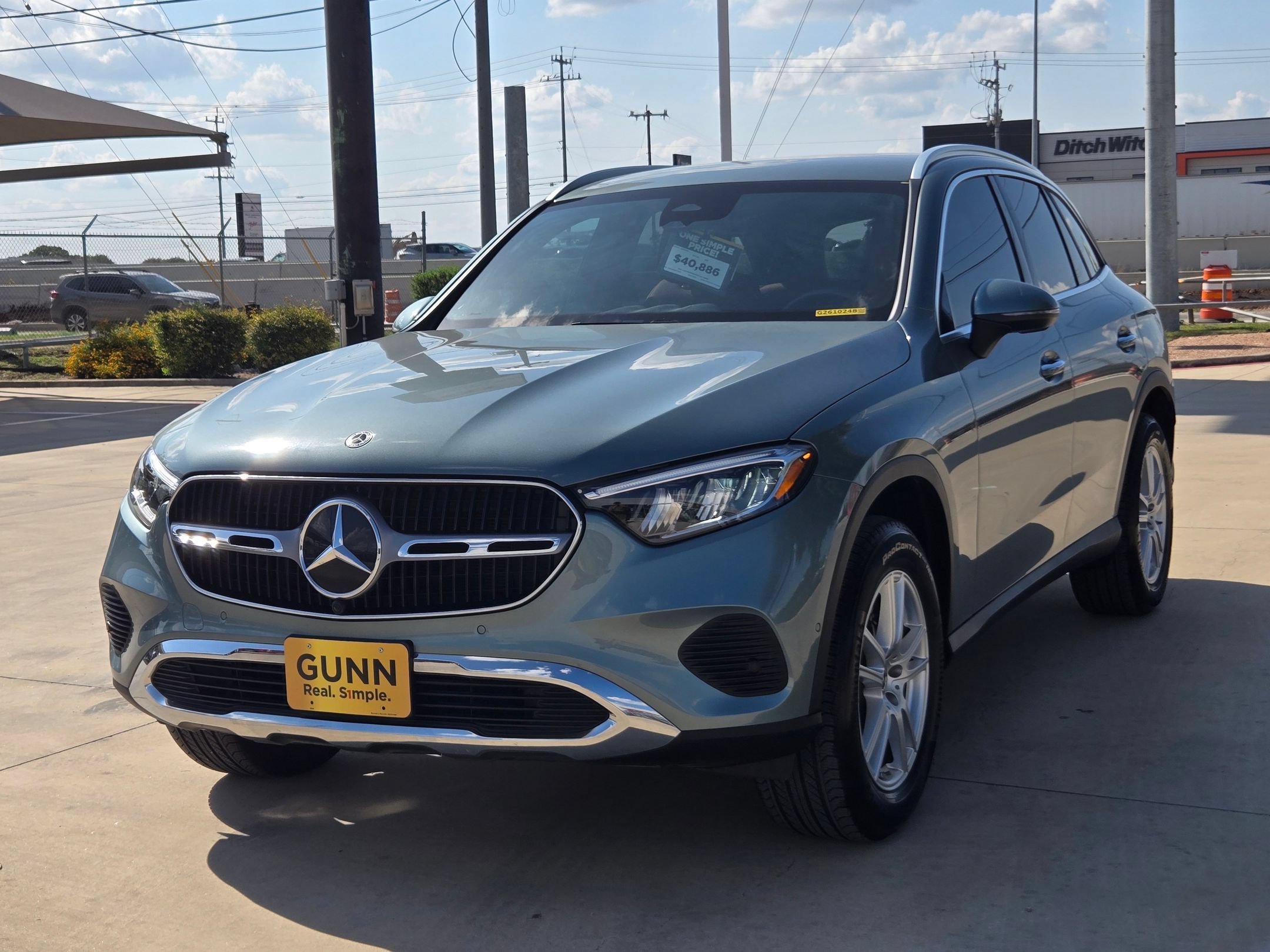 2025 Mercedes-Benz GLC Base - Photo 3