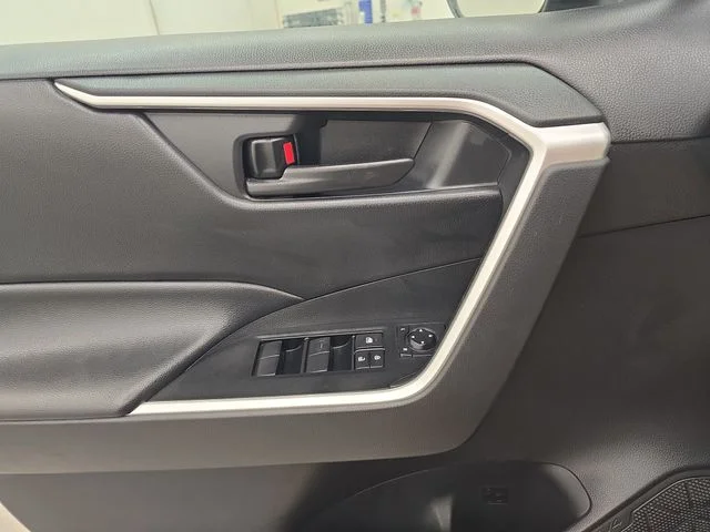 Used 2021 Magnetic Gray Metallic Toyota LE image 32